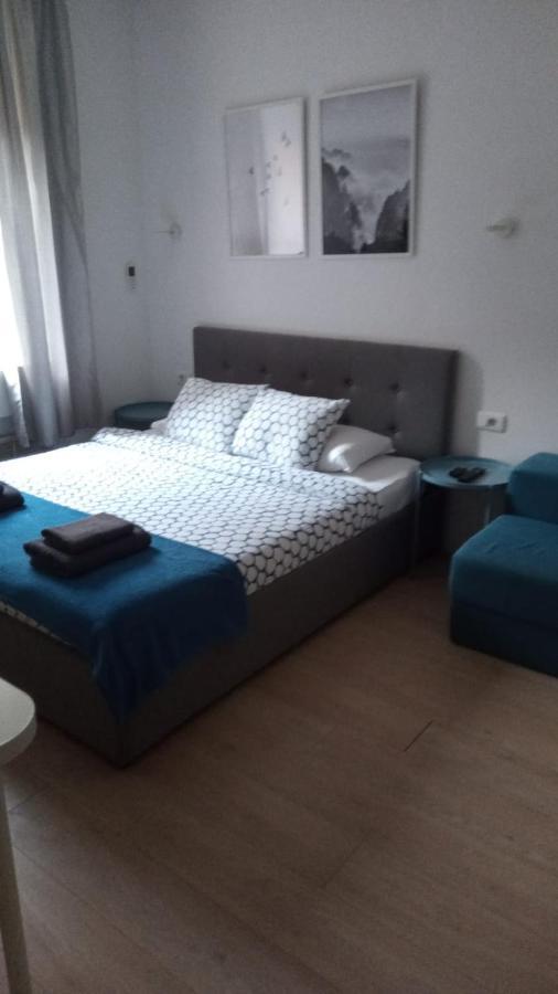 Apartments Simple Teslina Загреб Екстериор снимка