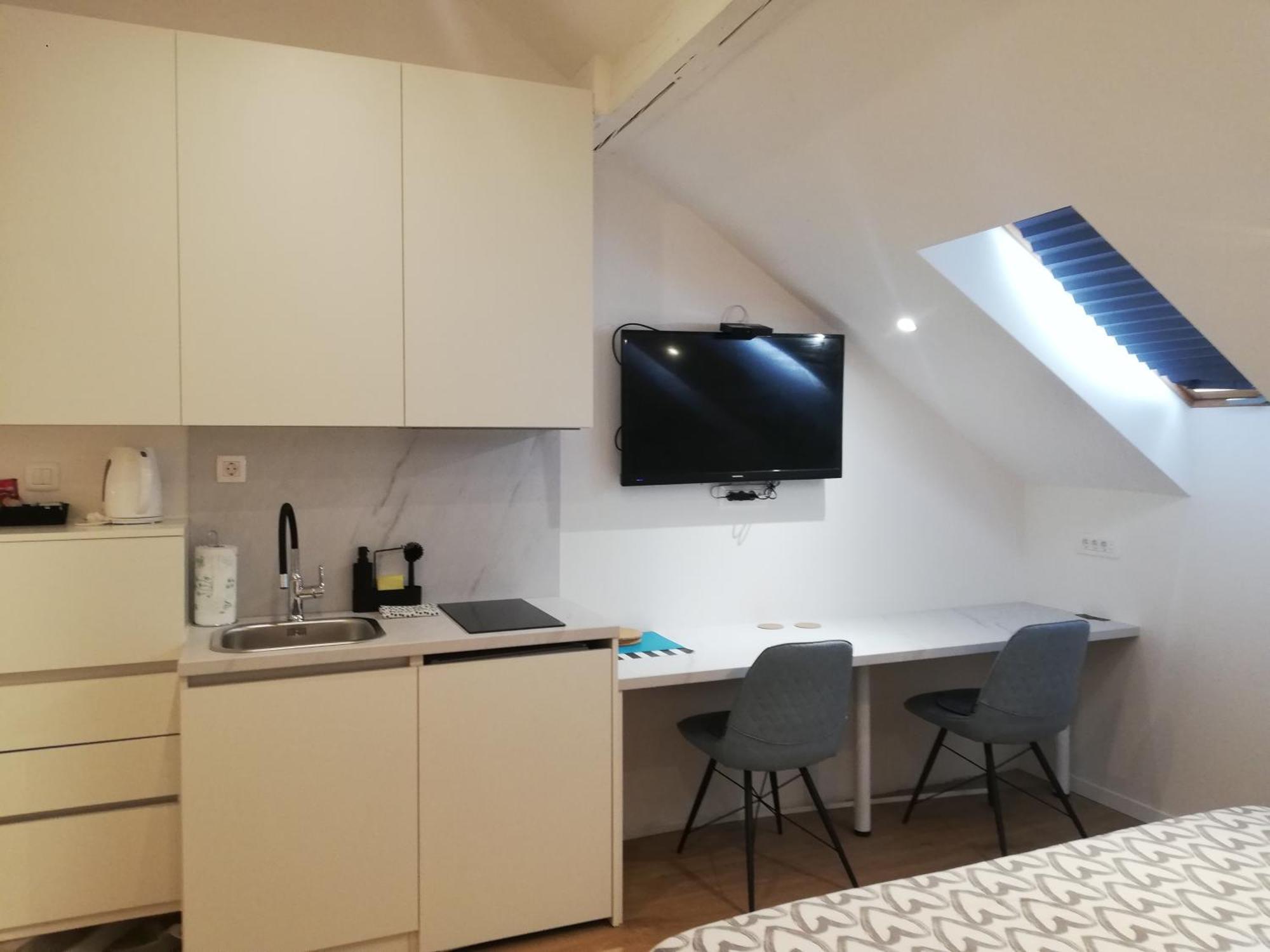 Apartments Simple Teslina Загреб Екстериор снимка