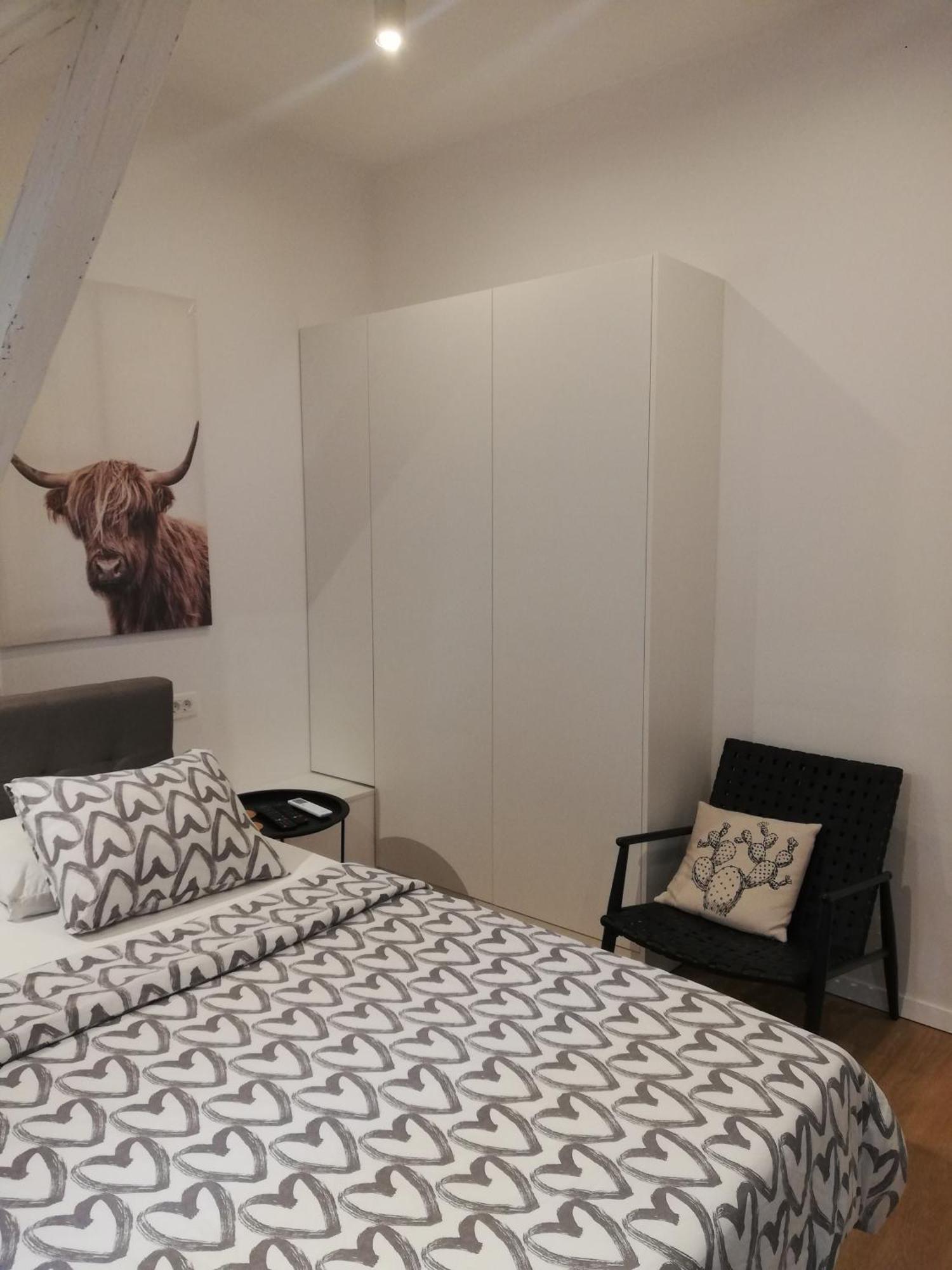 Apartments Simple Teslina Загреб Екстериор снимка