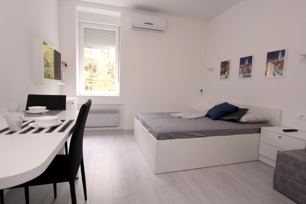 Apartments Simple Teslina Загреб Екстериор снимка