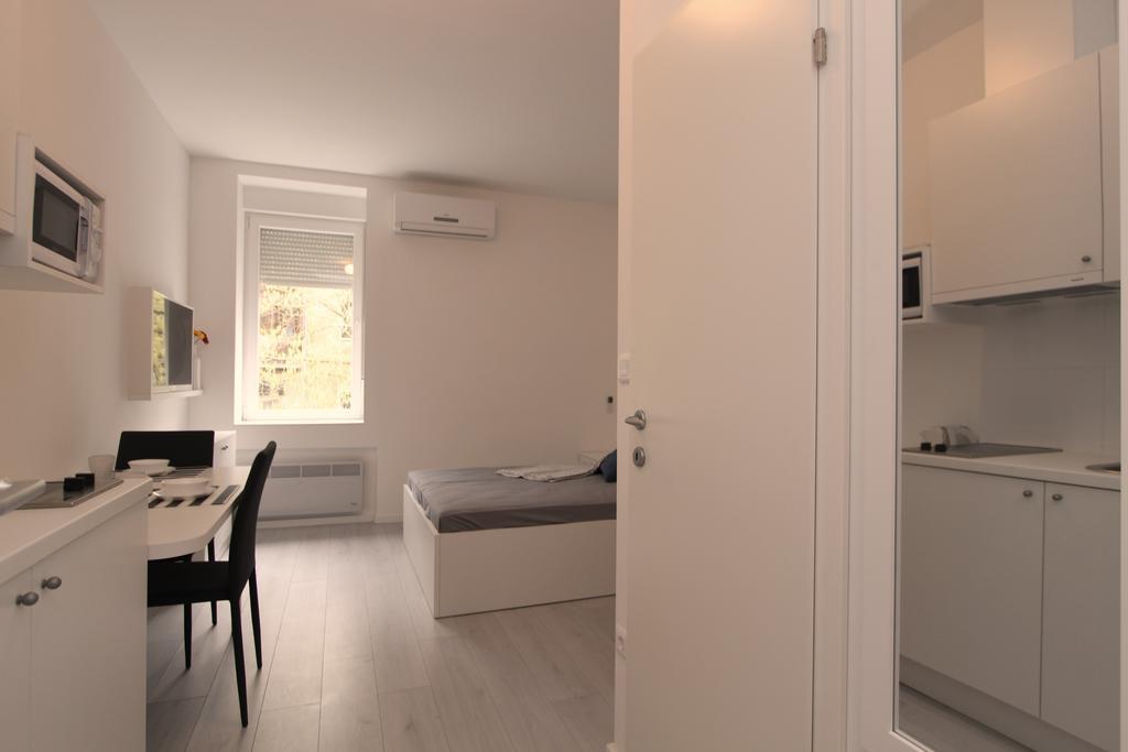 Apartments Simple Teslina Загреб Екстериор снимка