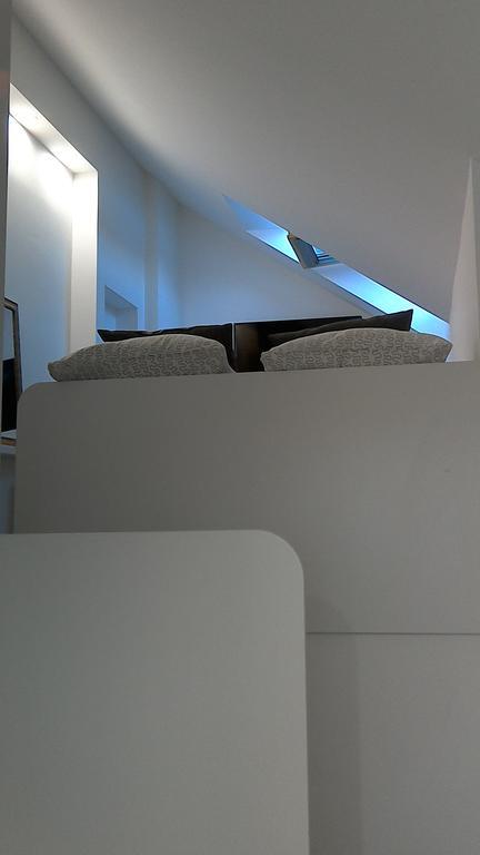 Apartments Simple Teslina Загреб Екстериор снимка